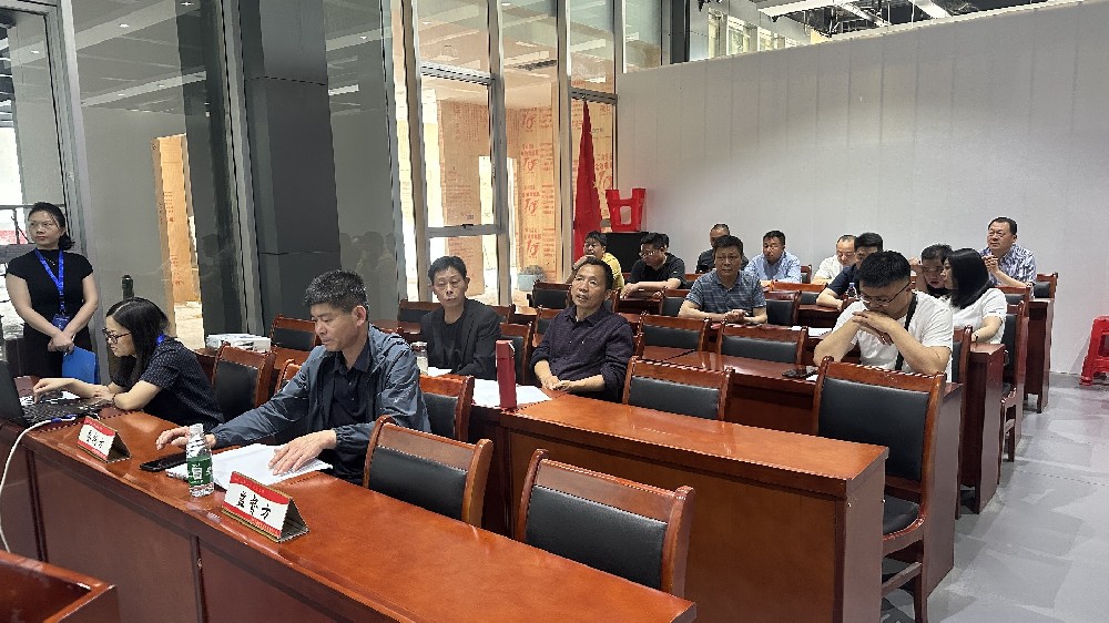 白高庙安置小区一期、二期、三期、王家湾非住宅用房处置拍卖会拍卖成交价374.9万元整